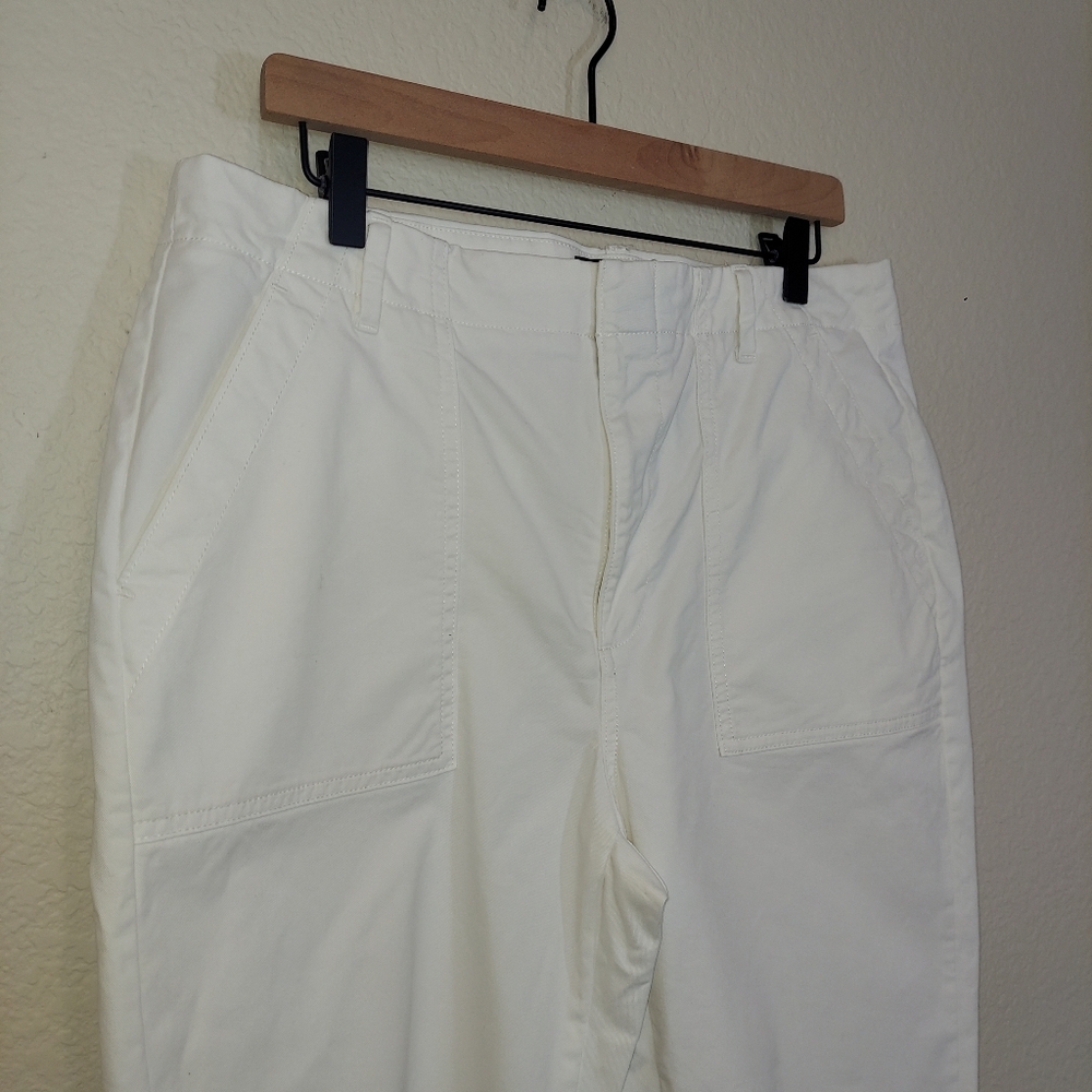 Banana Republic White Girlfriend Authentic Chino Pant  Raw Hem Sz 12 - Picture 4 of 17